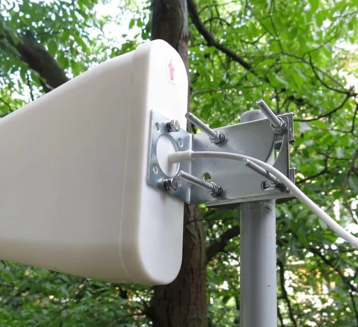 Gsm интернет на дачу. 4g LTE модем усилитель. 4g LTE 12dbi Outdoor Dome Antenna 800-2600mhz. Интернет антенна для дачи с усилителем. Усилительная антенна для интернета на даче.