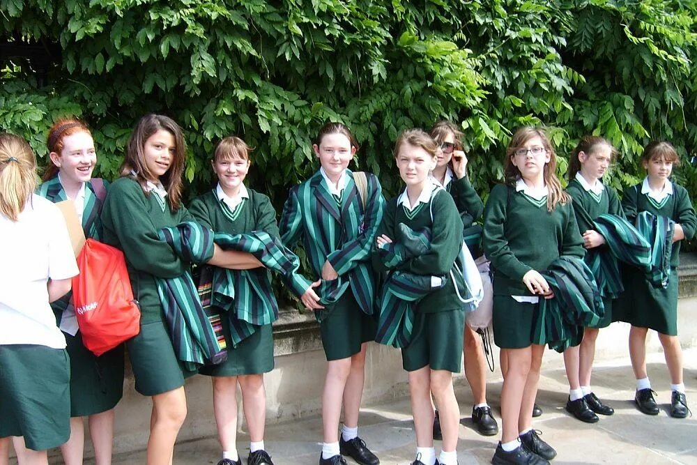 School uniform Великобритания. Школьная форма в Британии. Форма школьников в Англии. Форма учеников в Англии.