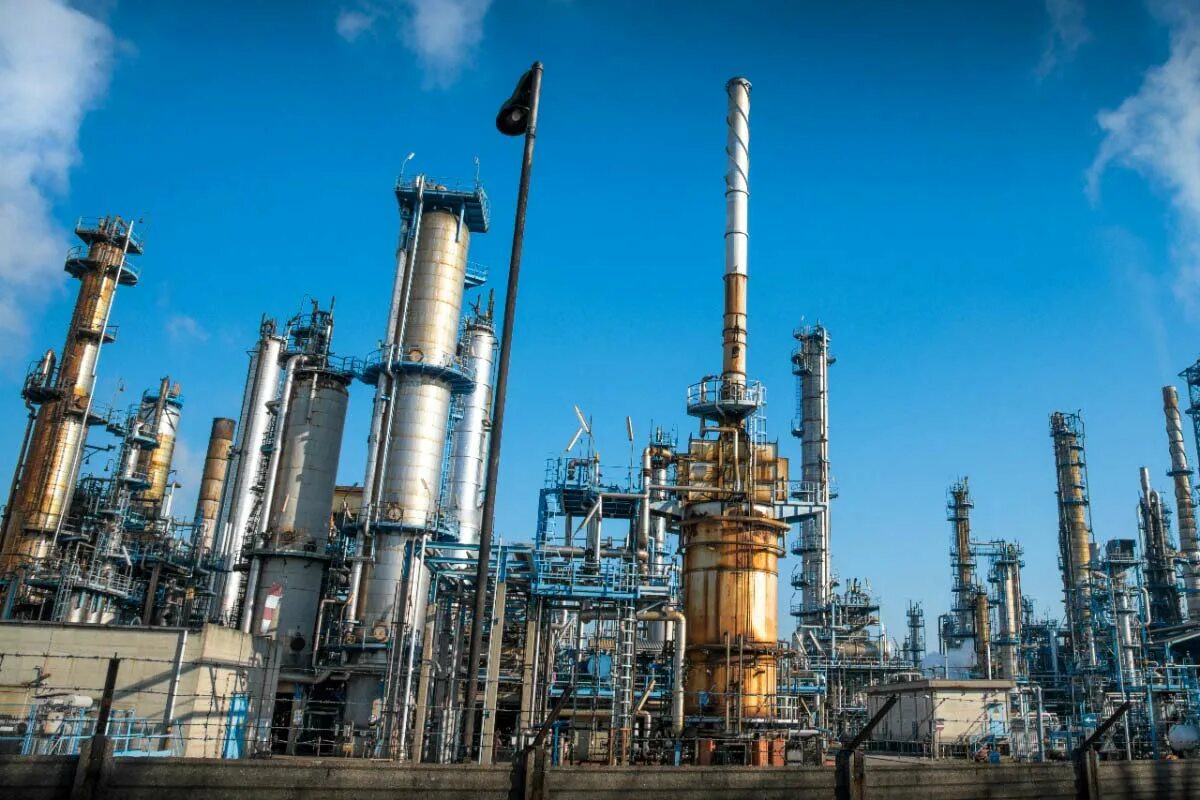 поволжский нефтеперерабатывающий завод. производство синтетического каучука. ярославский нефтеперерабатывающий завод. химическая и нефтехимическая промышленность. нефтепереработка онпз.