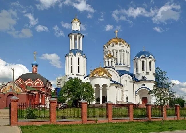 Москва Сретенский монастырь Собор Воскресения Христова и Новомучеников и Исповед