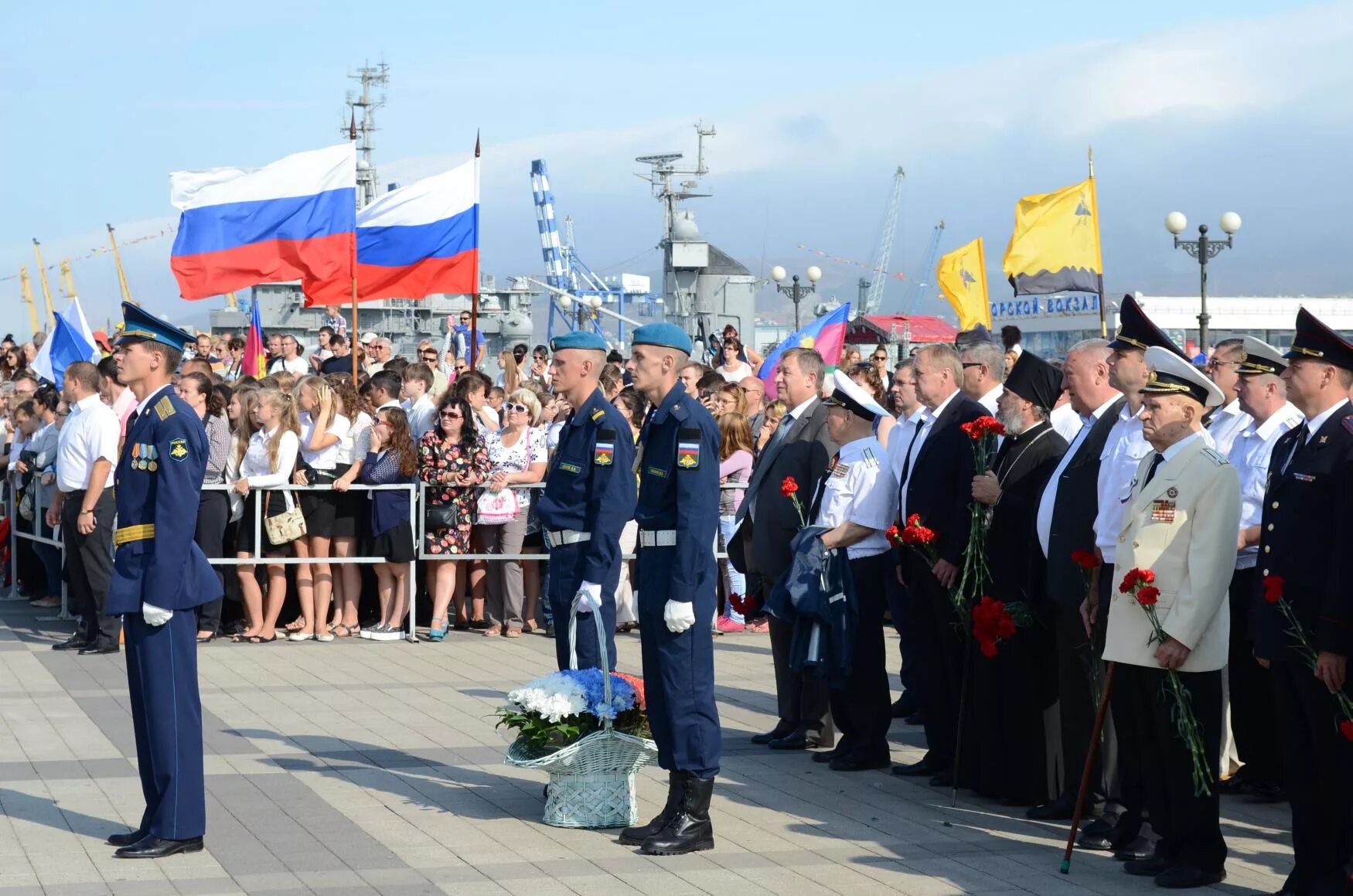 День города Новороссийск. С праздником города Новороссийска. День города Новороссийск 2002 года. Фото Новороссийск 2015. Город новороссийск новости сегодня