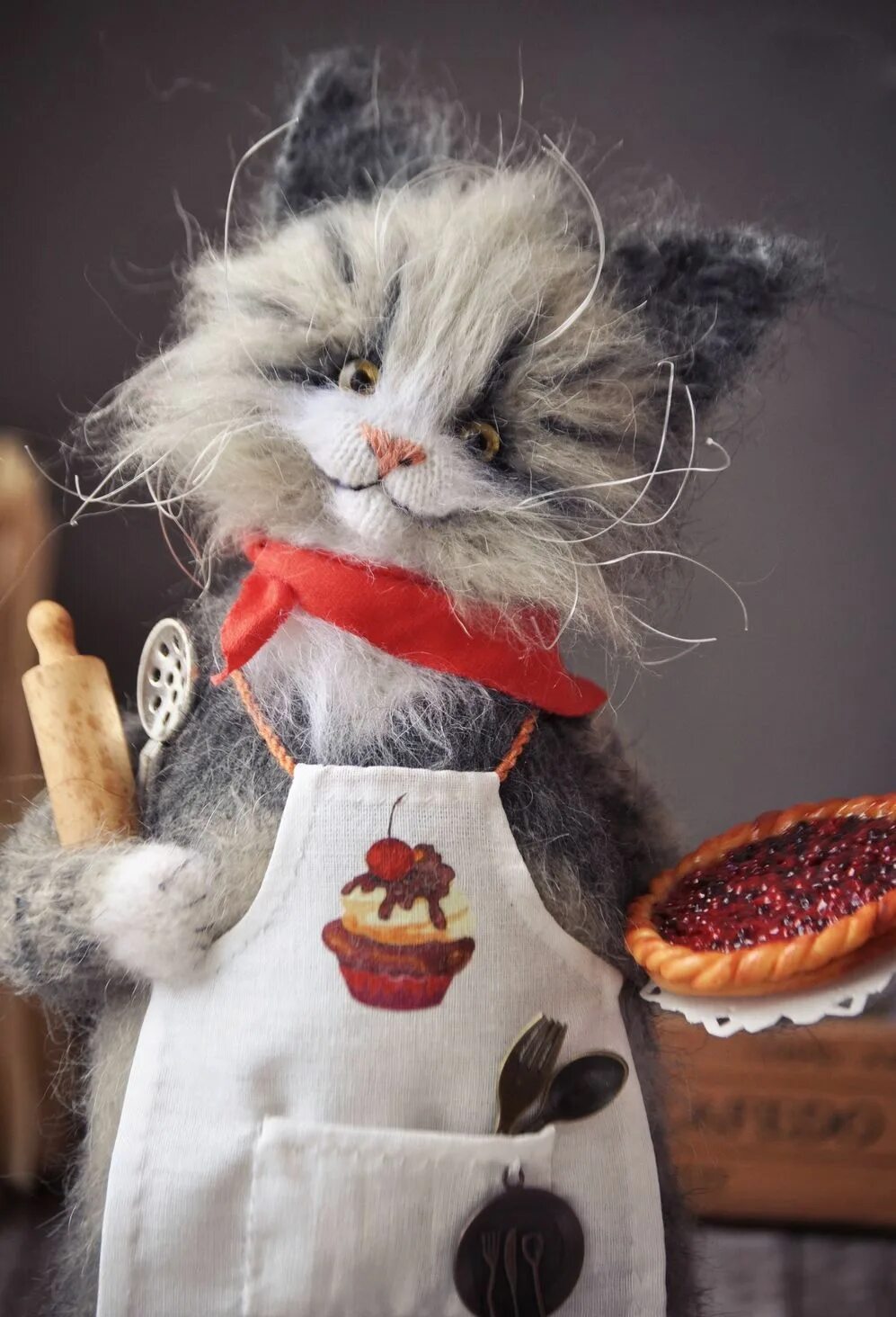 Cooking cat. Коты кулинары. Котенок кулинар. Кот кулинар в фартуке.