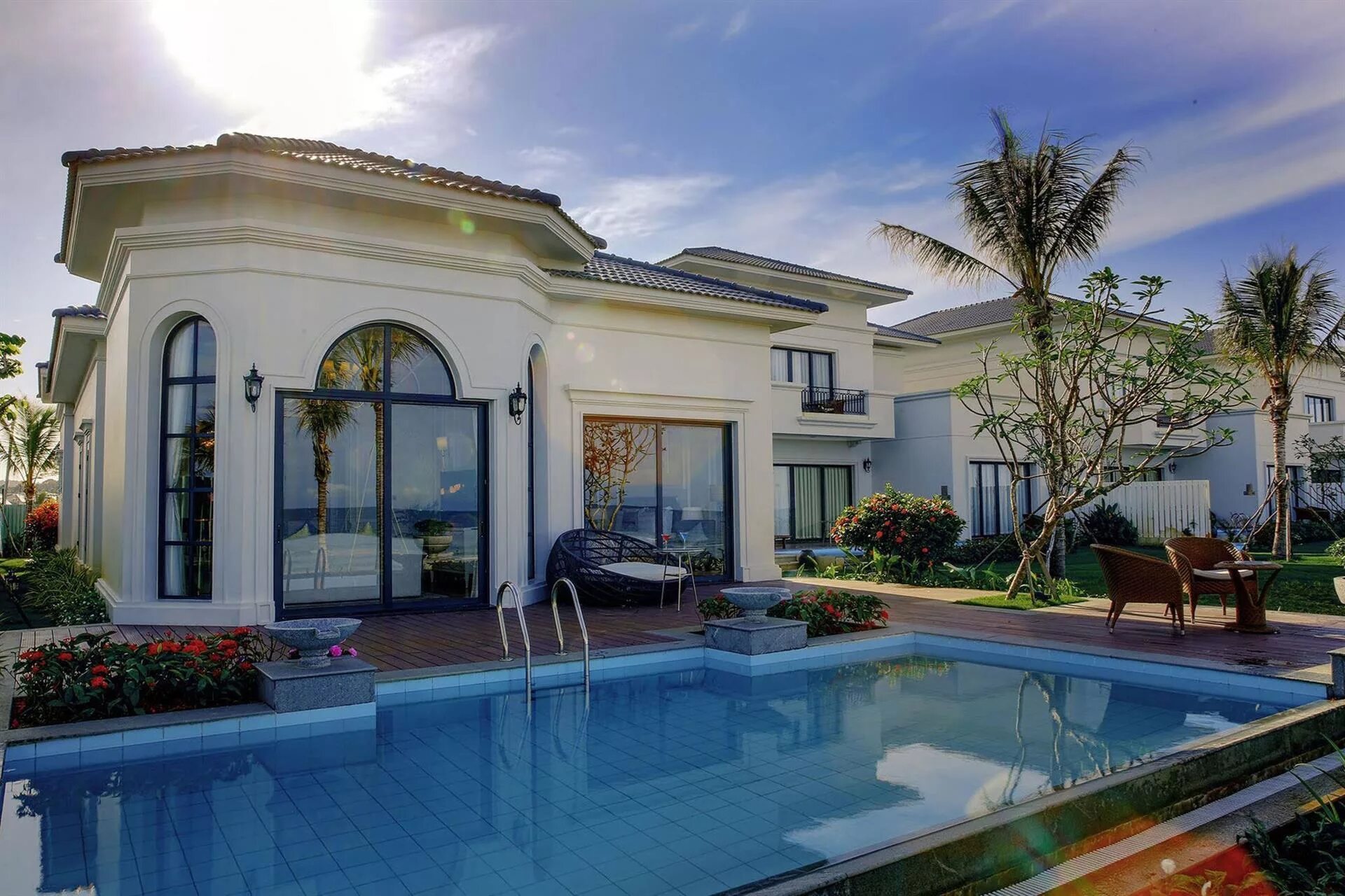 Виллы на фукуоке. Данго вилла вьетнам. Dusit princess фукуок. Mercury phu quoc resort villas. Вьетнам винперл виллы.