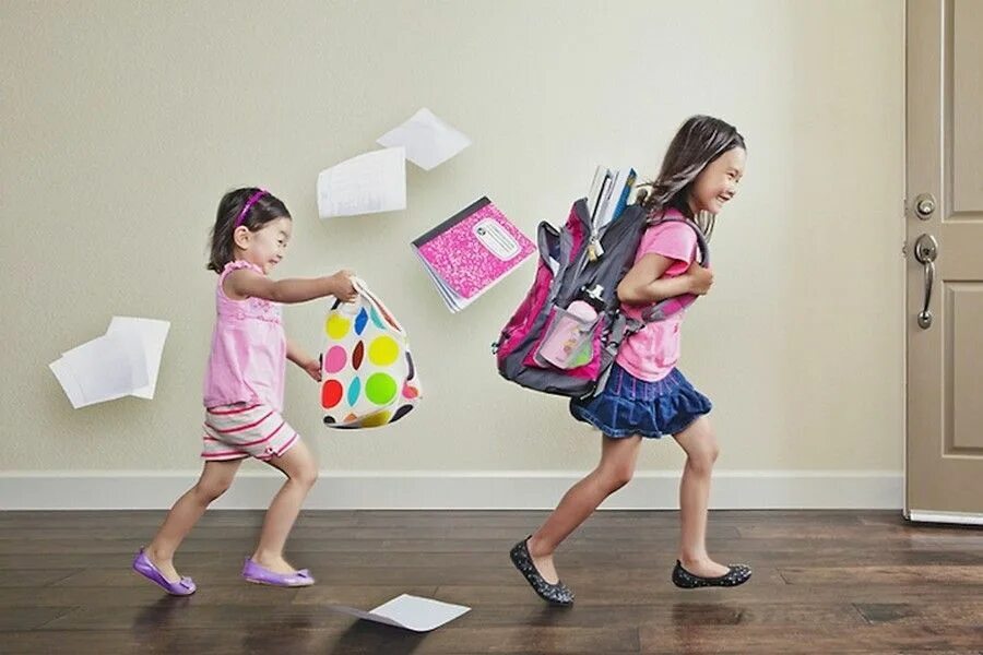 креативное чтение. креативные дети картинки. оригинальная фотосессия семьи. креативная фотосессия семьи. креативное детское фото.