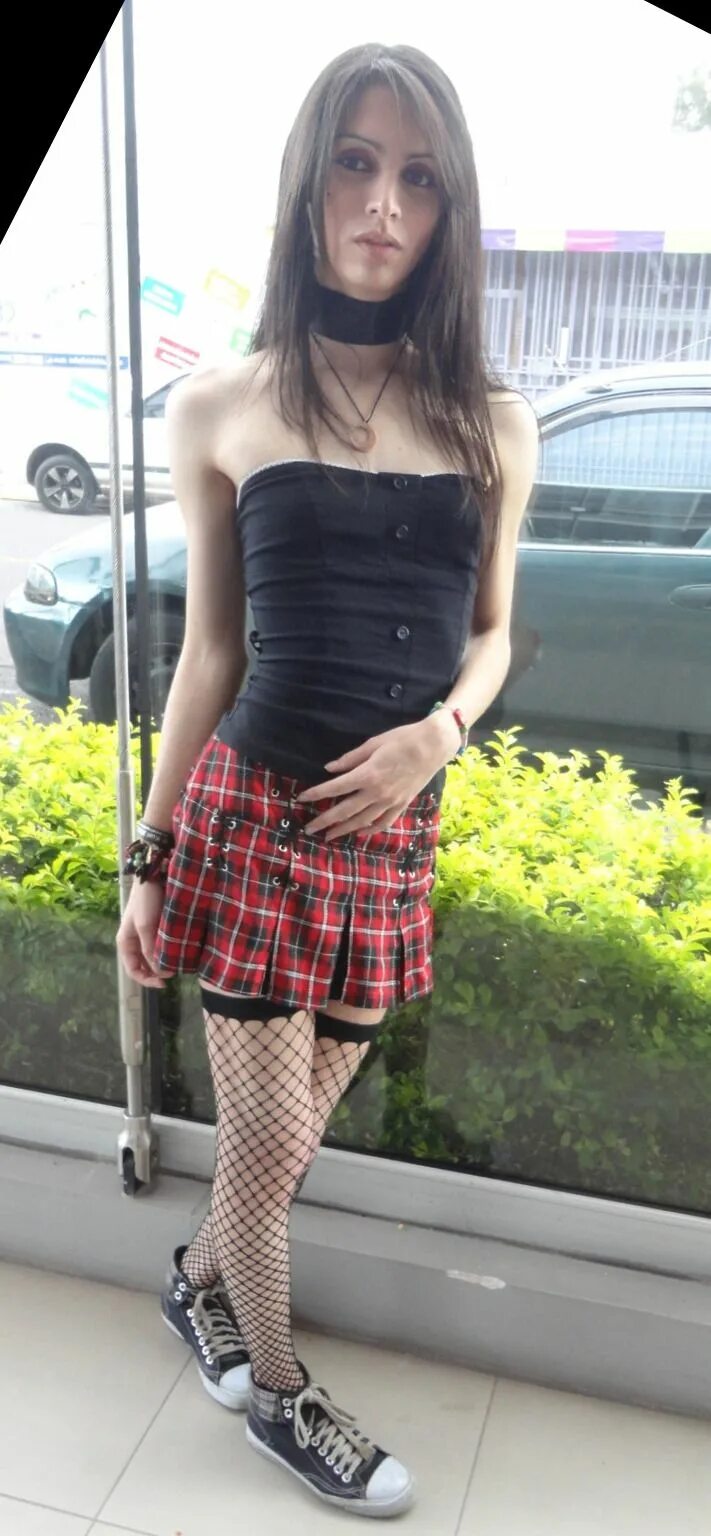 Sissy self. Фембой бриттани. Сисси в розовом. Толстая сисси. Фембой корея.