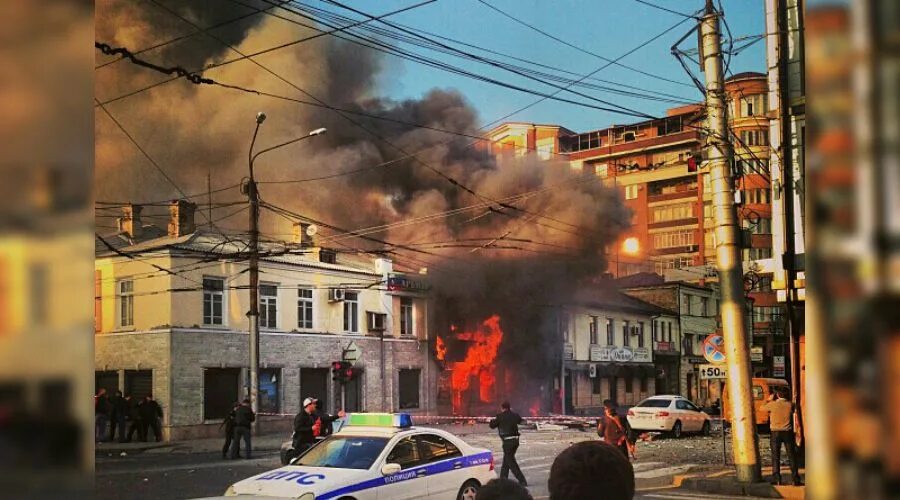 Взрыв на улице Пархоменко в Махачкале. Теракт на Пархоменко в Махачкале. Взрыв на Дахадаева Махачкала. Махачкала террористы