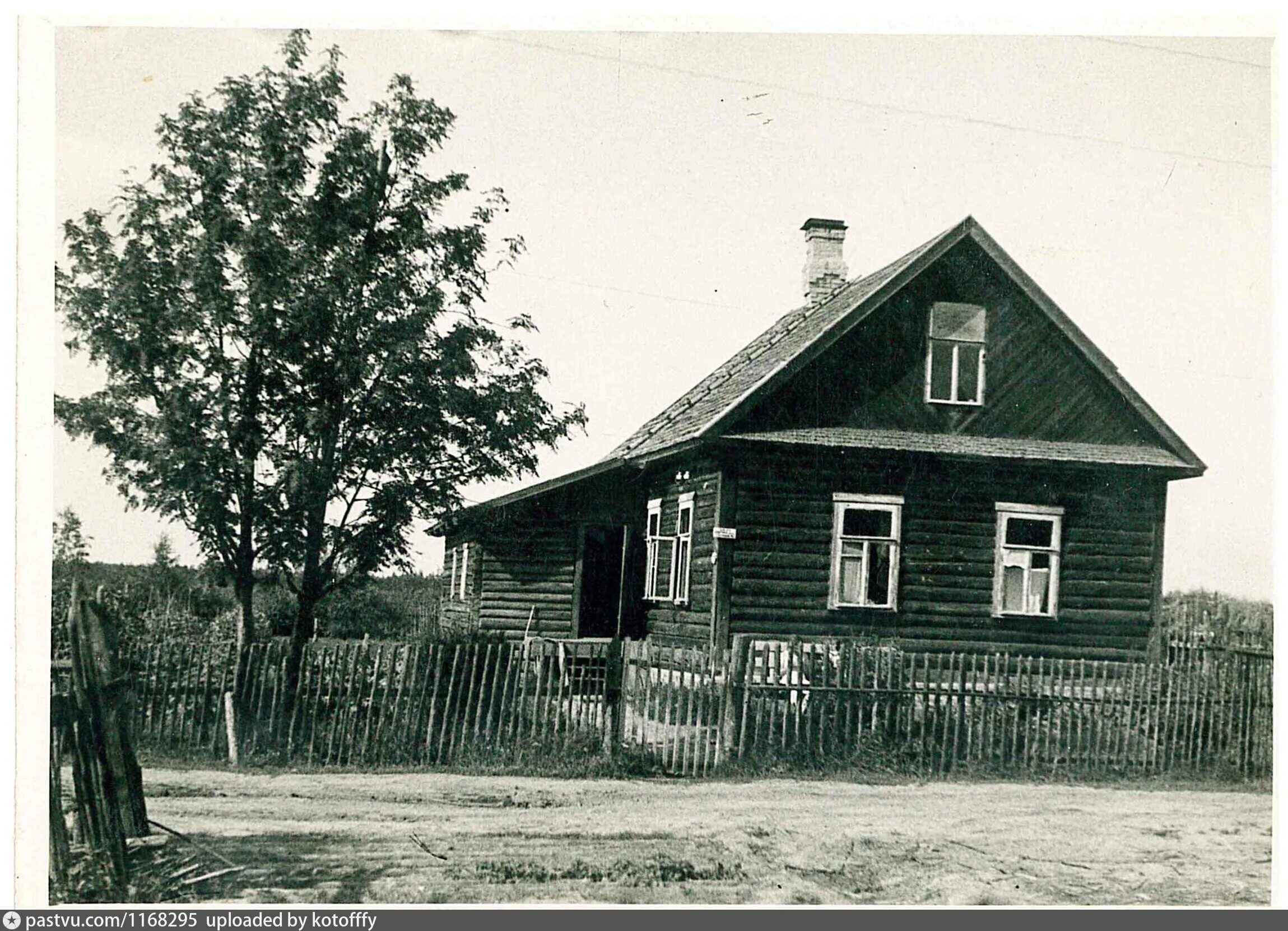 Старая мга. Дом 1940. Дом прадеда. Дом 1940 год село. Дом прадеда Вятский.