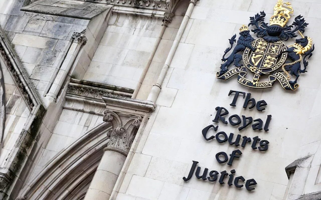 Административное правосудие великобритании. The course of justice. Lady justice. Караганда фемида. Юриспруденция в британии.