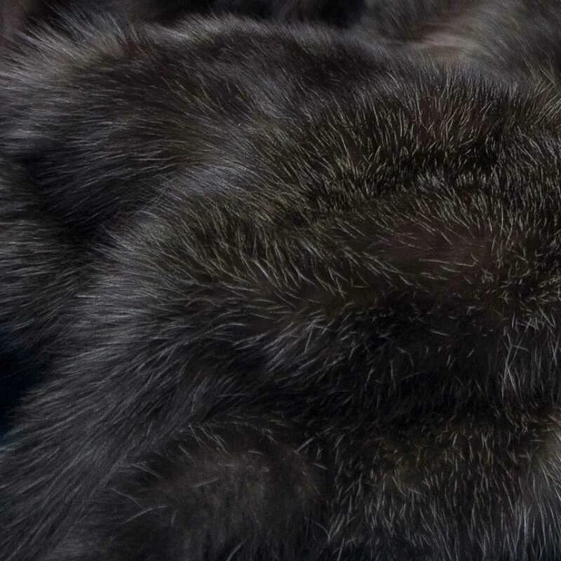 Мех длинноворсовый изумрудный. Меховой чёрный материал. Касина мех 261. Мех норки. Натуральный черный мех.