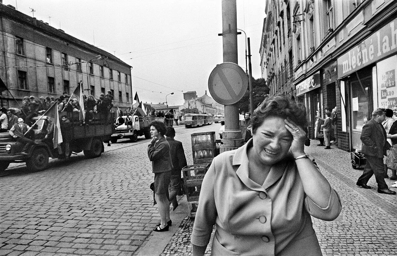 Чехословакия люди. Йозеф Куделка Praha 1968. Йозеф Куделка вторжение Прага 1968. Йозеф Куделка вторжение 68 Прага.