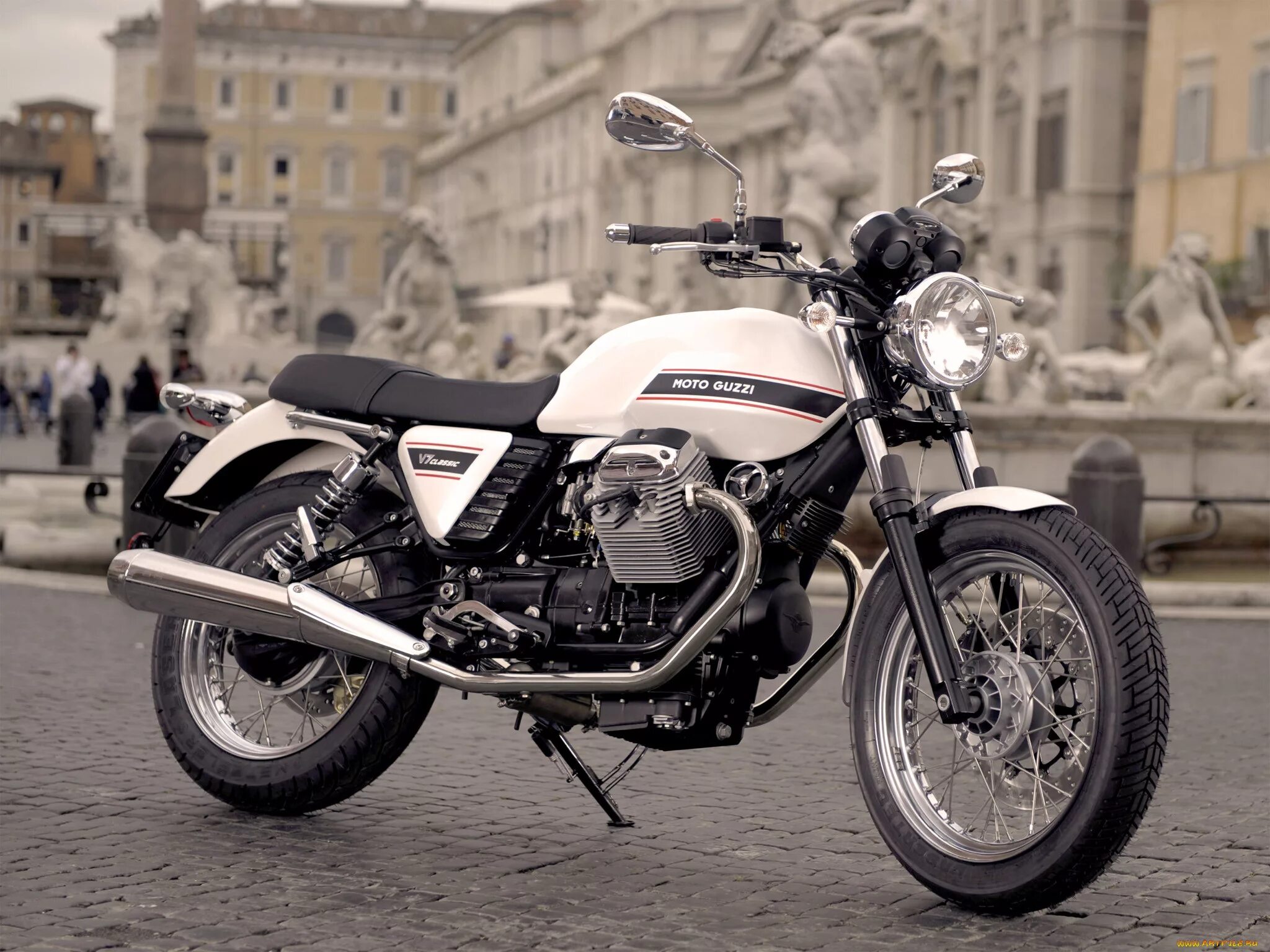 Дорожный байк. Moto Guzzi v7 Classic. Moto-Guzzi-v7-Special-1. Мото Гуцци Классик. Мотоцикл Moto Guzzi 60- х.