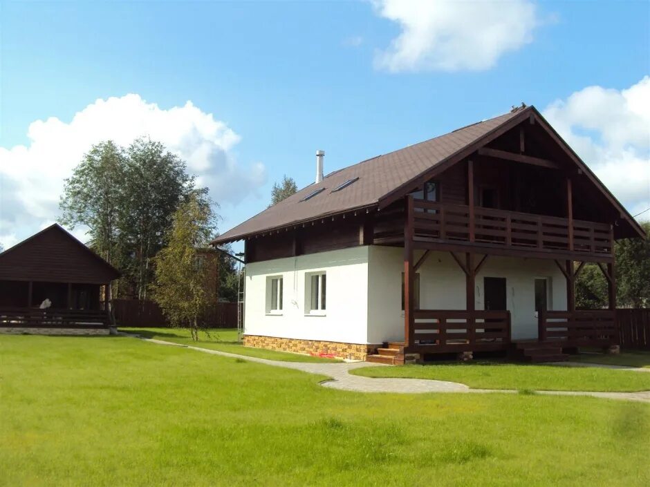 Дом под минском. Дом в минском районе. Эко усадьба холмы силичи. Продается дом под минском. Минский дом.