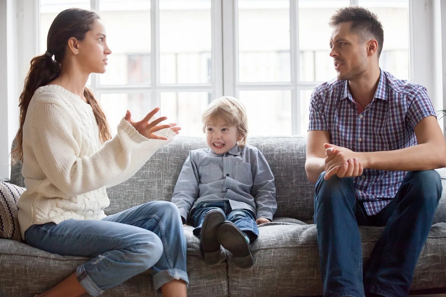 Parent com. Современная семья. Семейное воспитание. Воспитание в семье. Родители и дети.