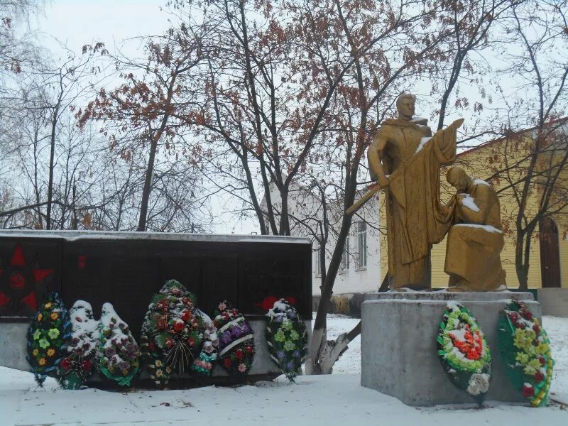 Сайт должанского района орловской области. Школа Урынок Должанского района. Село Урынок Должанского района. Должанский район Орловской области. Урынок Должанский район Орловская область.