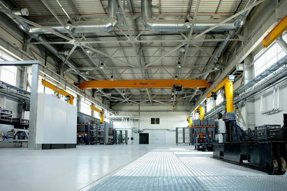 Фабрика завод. Оао полимер. Промышленный цех. Узтс ульяновск. Ламповый завод лаишево.