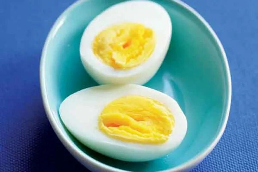 Вареные яйца. Яйцо в крутую. Яйцо отварное. Вареные яйца в крутую.