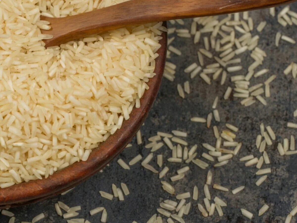 Какой рис в китае. Sulson рис. Неочищенный рис. Очищенный и неочищенный рис. Коричневый рис.