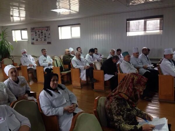 Медцентр здоровье кизилюрт. Кизилюртовская центральная городская больница. дагестан кизилюртовская городская поликлиника. кизилюртовский район больница лесная. старшая медсестра кизилюртовской центральной городской больницы.