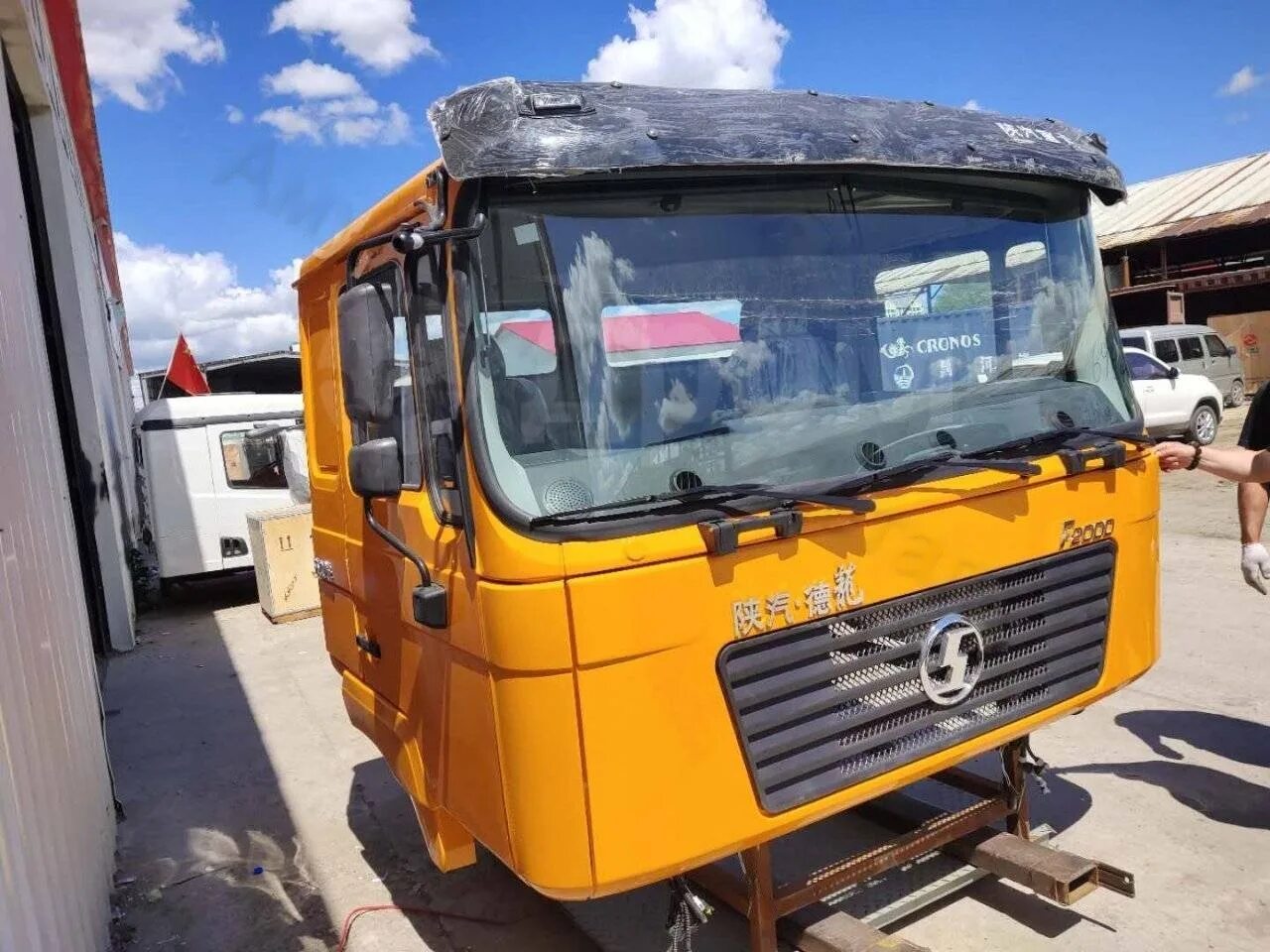 Кабина шакман ф2000. Кабина шакман f2000. кабина шанкси f2000. кабина шакман 2000. части кабины шакман f2000.