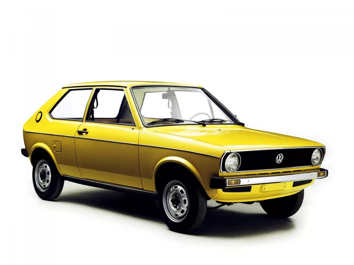Vw polo mk1. Volkswagen polo ii 1982. Vw polo 1975. Фольксваген поло 1 поколение. Volkswagen 1975.