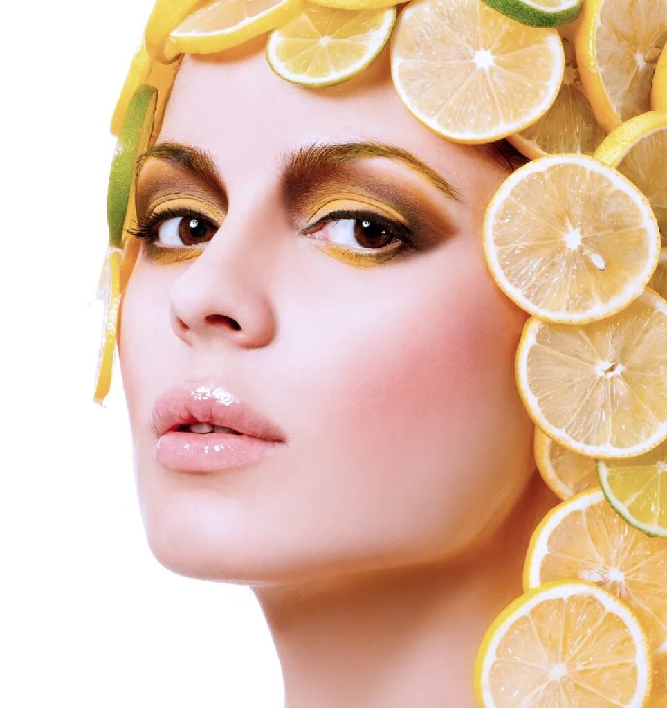 Девушка с лимоном. Пилинг фруктовый. Макияж с фруктами. Фотосессия с фруктами. Домашние маски с лимоном