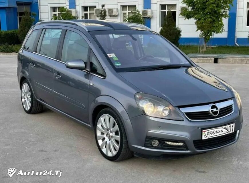 Опель зафира душанбе. Opel Zafira 2006. Зафира 2 2006. Опель Зафира 2006 года. Зафира 2 2006г кузов универсал.