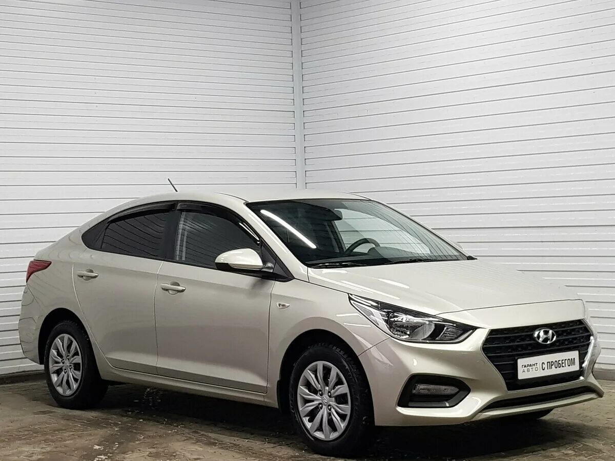 Hyundai solaris 2 2018 года серебристый. Хендай солярис 2018 серебристый. Hyundai solaris 2019. Hyundai solaris 2019 серебристый. Солярис 2019 серый.