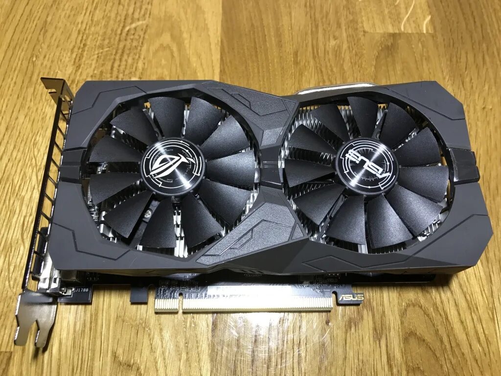 RX 560 Strix 4gb. RX 560 ASUS Strix. ASUS RX 560 4gb ROG Strix. Видеокарта RX 560 4gb ASUS. Rx560 asus strix gaming