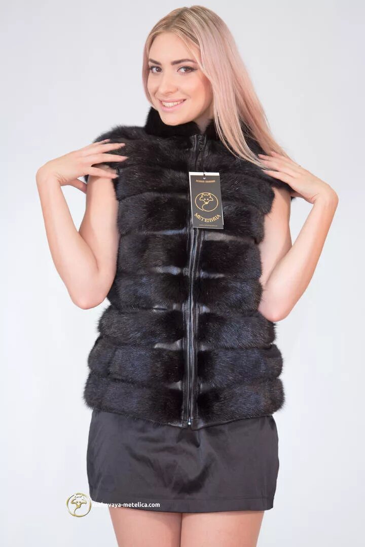 Норковая жилетка fellinberg. Жилет меховой. Жилет из норки. Меховые жилетки из норки. Норковая безрукавка.