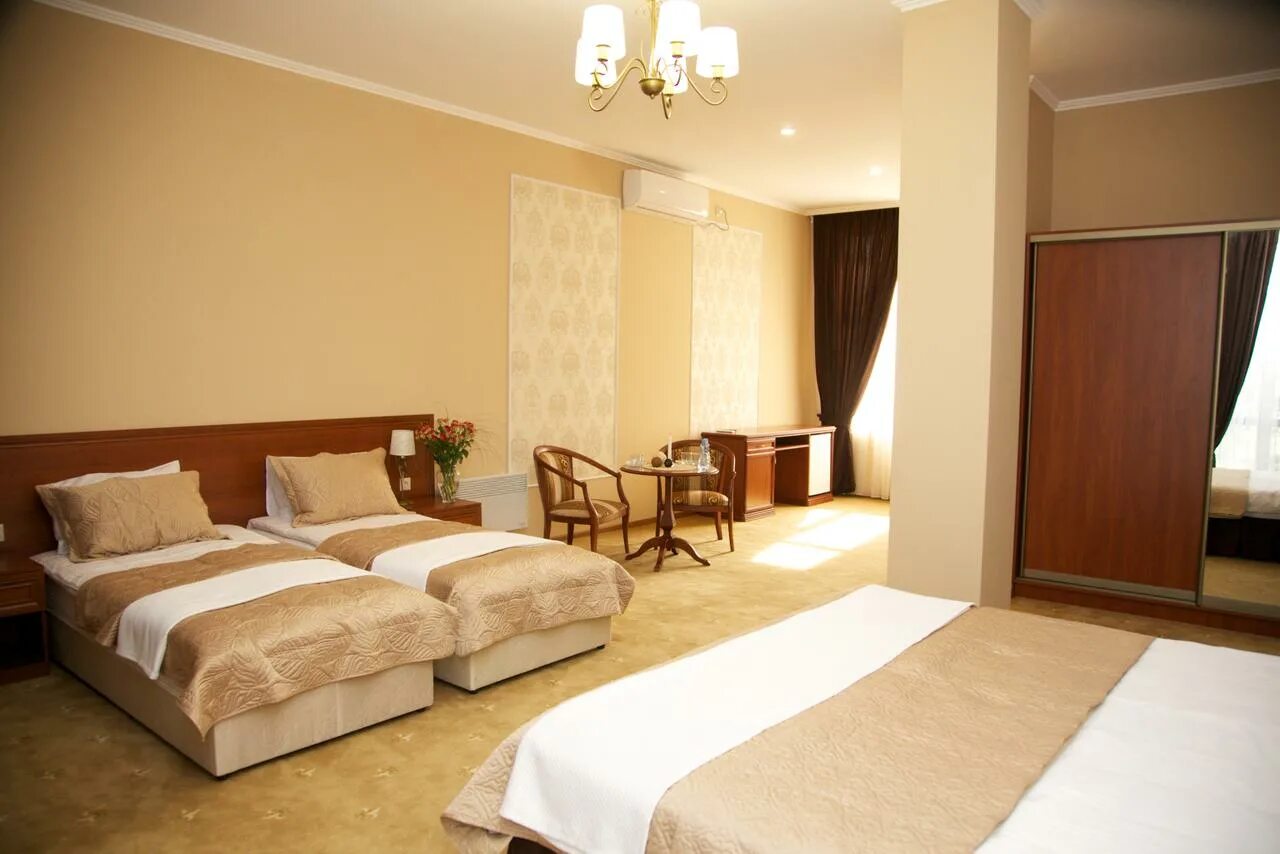 Гостиница диоскурия абхазия. Гостиница диоскурия. Ардзинба, 83, сухум. Отель диоскурия абхазия. Диоскурия гостиница 3 абхазия отзывы.