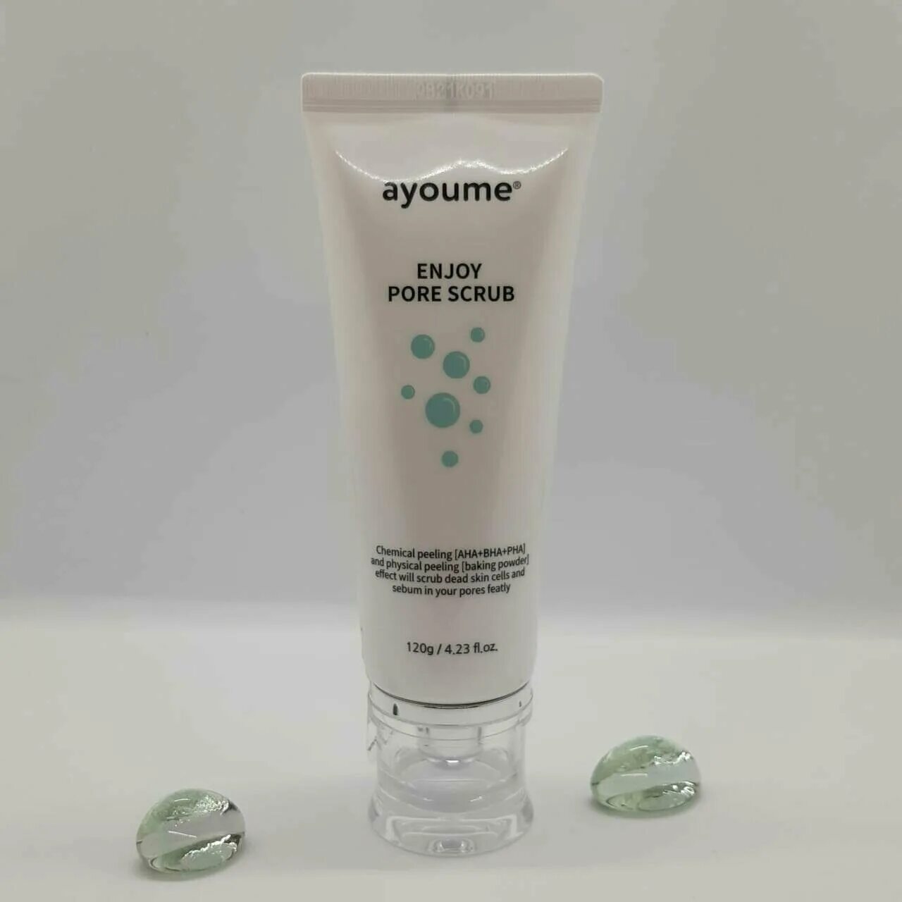 Mini pore scrub