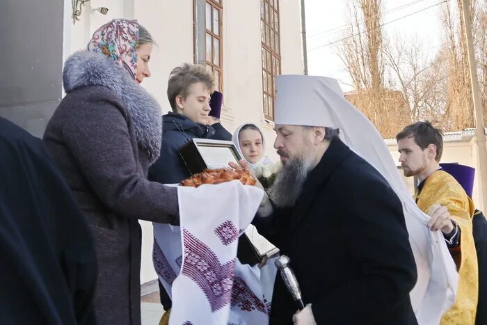 Чин прощения в прощенное воскресенье. Чин прощения служба последование. Чин прощения в прощенное воскресенье за вечерним богослужением.