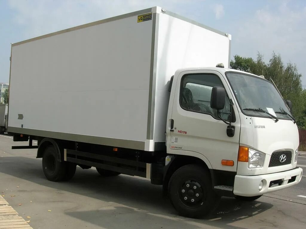 Грузовичок 1.5 тонны. Hyundai hd78 5 тонн. Hyundai hd78 шасси.