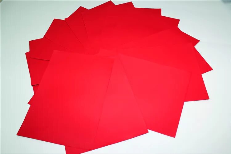 прямоугольник красного цвета. красный картон. бабочки для декора. цветная бумага sirio sadipal, 50х65 см, 25 л. шаблон красный бумаги.