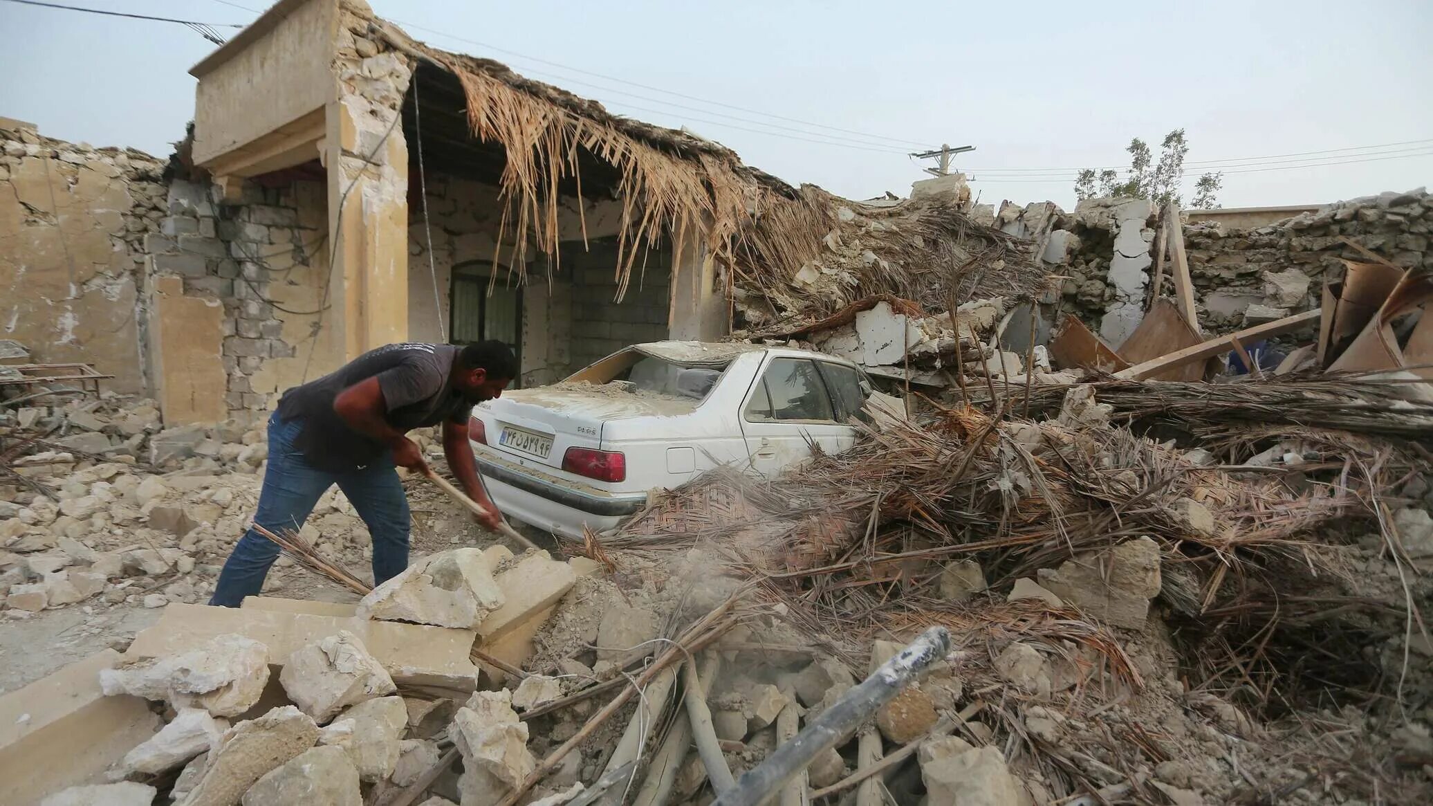 Землетрясение 2022 году. В Иране произошло землетрясение магнитудой 5,1. Стихийные бедствия.