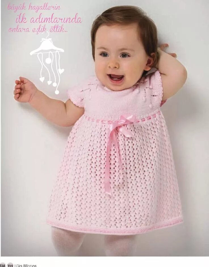 Вязаное платье для девочки. Вязаное платье для девочки 6 месяцев. Вязаные платья для новорожденных. Вязаное платье для девочки. Вязаные детские вещи.