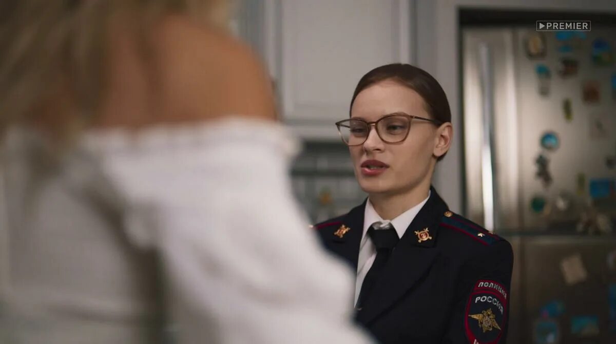 Девушки с макаровым 4 расписание серий. Сериал макаров тнт. девушки с макаровым 2025. девушки с макаровым сериал тнт. макаров в сериале девушки с макаровым.