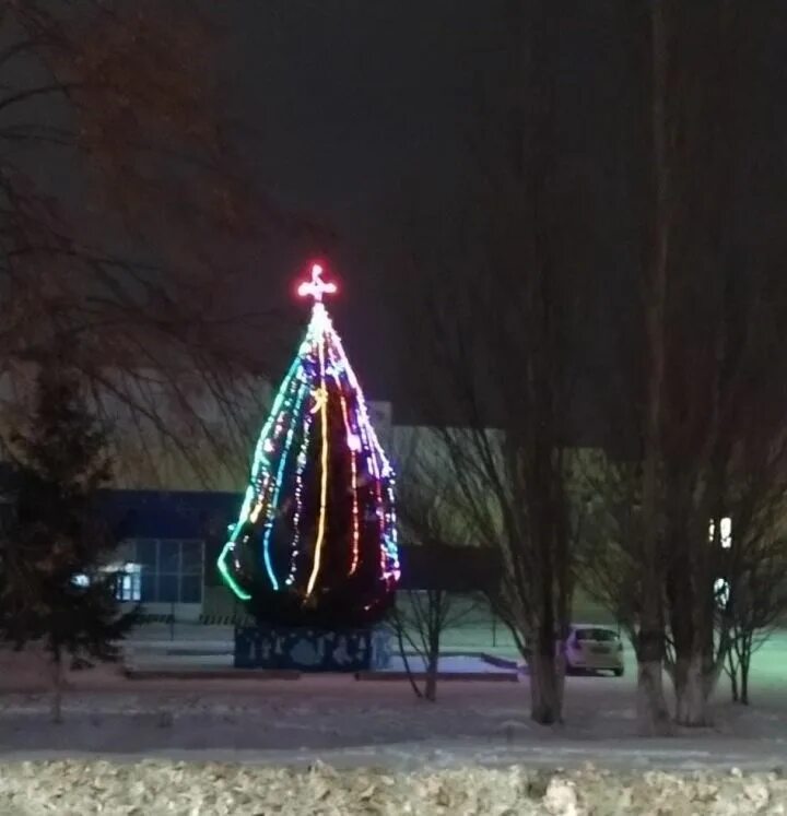 ёлки чистополь 2022 открытие. елка в чистополе. чистополь расписание елок 2022. елка в чистополе 2022. скарятинский сад чистополь.