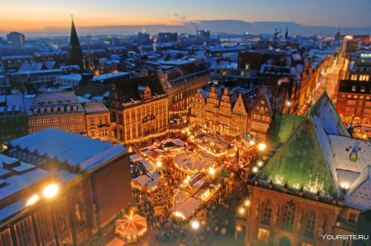 Город бремен страна. Bremen город в Германии. Ганзейский город Бремен. Вольный Ганзейский город Бремен. Рыночная площадь в Бремене.