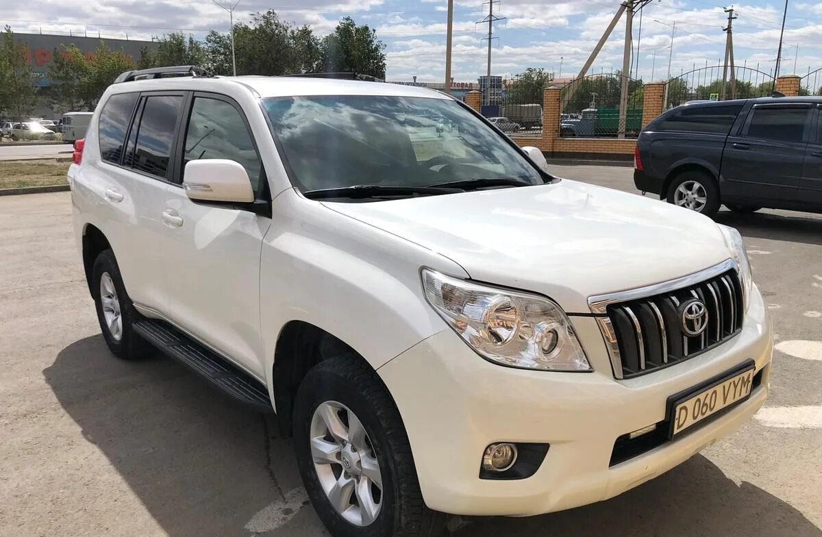 Дром купить крузер прадо. Land Cruiser Prado 150 араб. ТЛК Прадо 150. Прадо 150 кузов. Прадик 150 кузов.