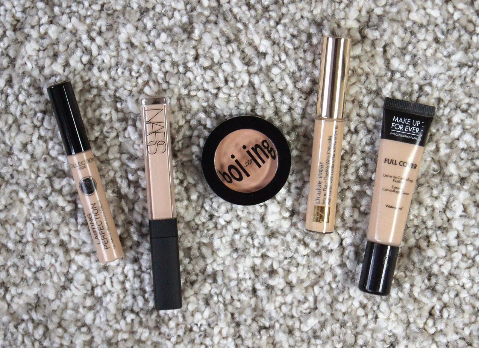 Full coverage concealer. Morphe консилер 01. 305 full wear консилер. estee lauder консилер свотчи.