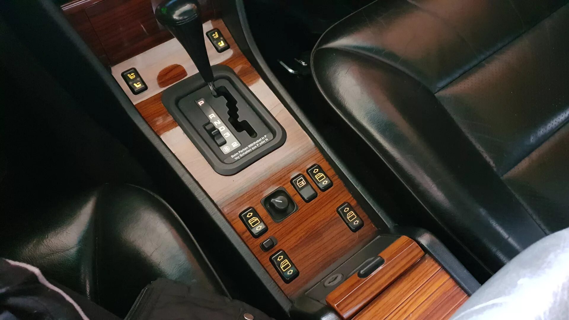 Кондиционер w124. Центральная панель на мерседес 124. мерседес w124. мерседес 124 автомат. опции w124.