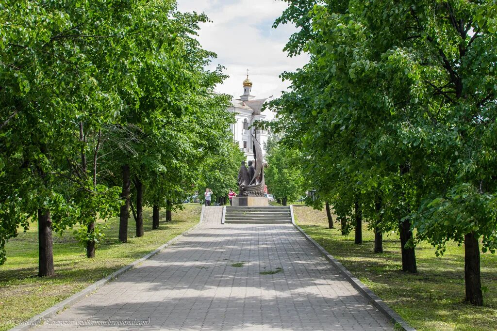 Какой будет май в екатеринбурге. Екатеринбург май. Екатеринбург в мае. Где погулять в Екатеринбурге летом. Екатеринбург в мае город.