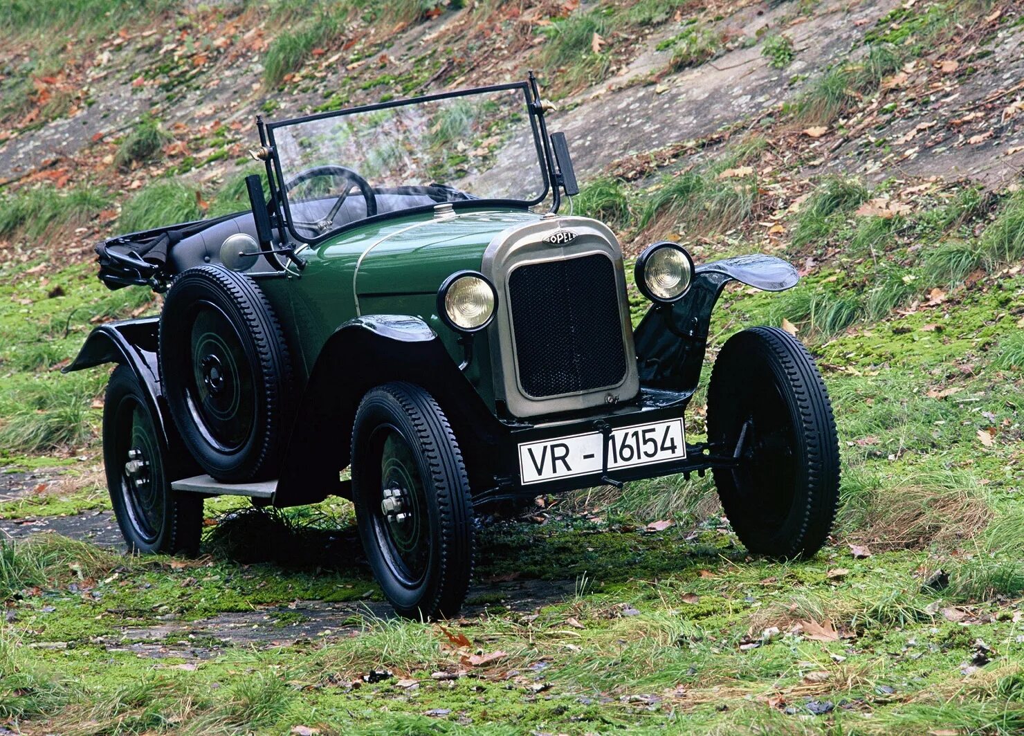 Opel первый. Opel 1929. Opel 4/12. Opel 4/12 PS. Опель 4/12 PS 1924.