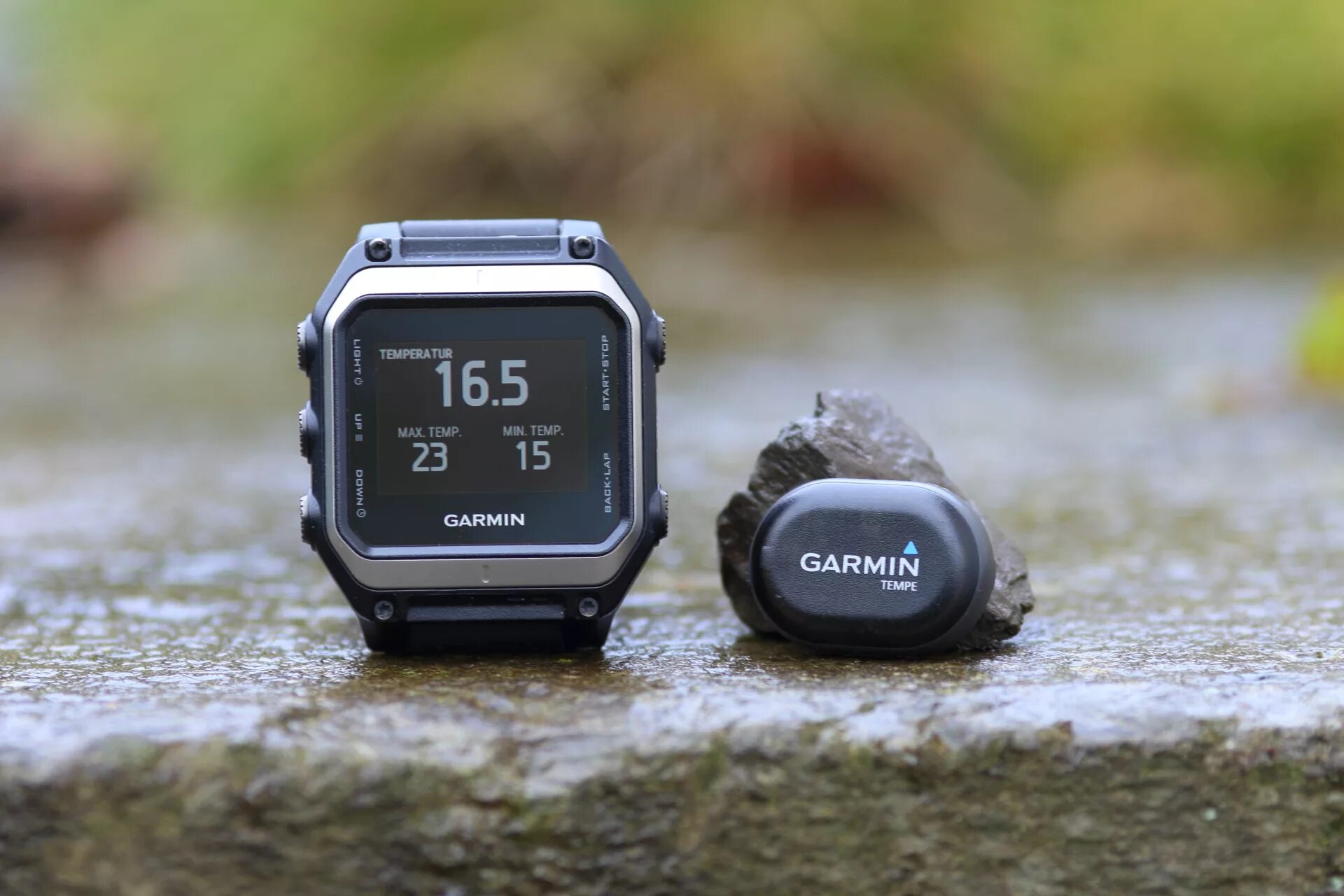 Гармин темп. Часы гармин квадратные. garmin solaris. электронные часы garmin.