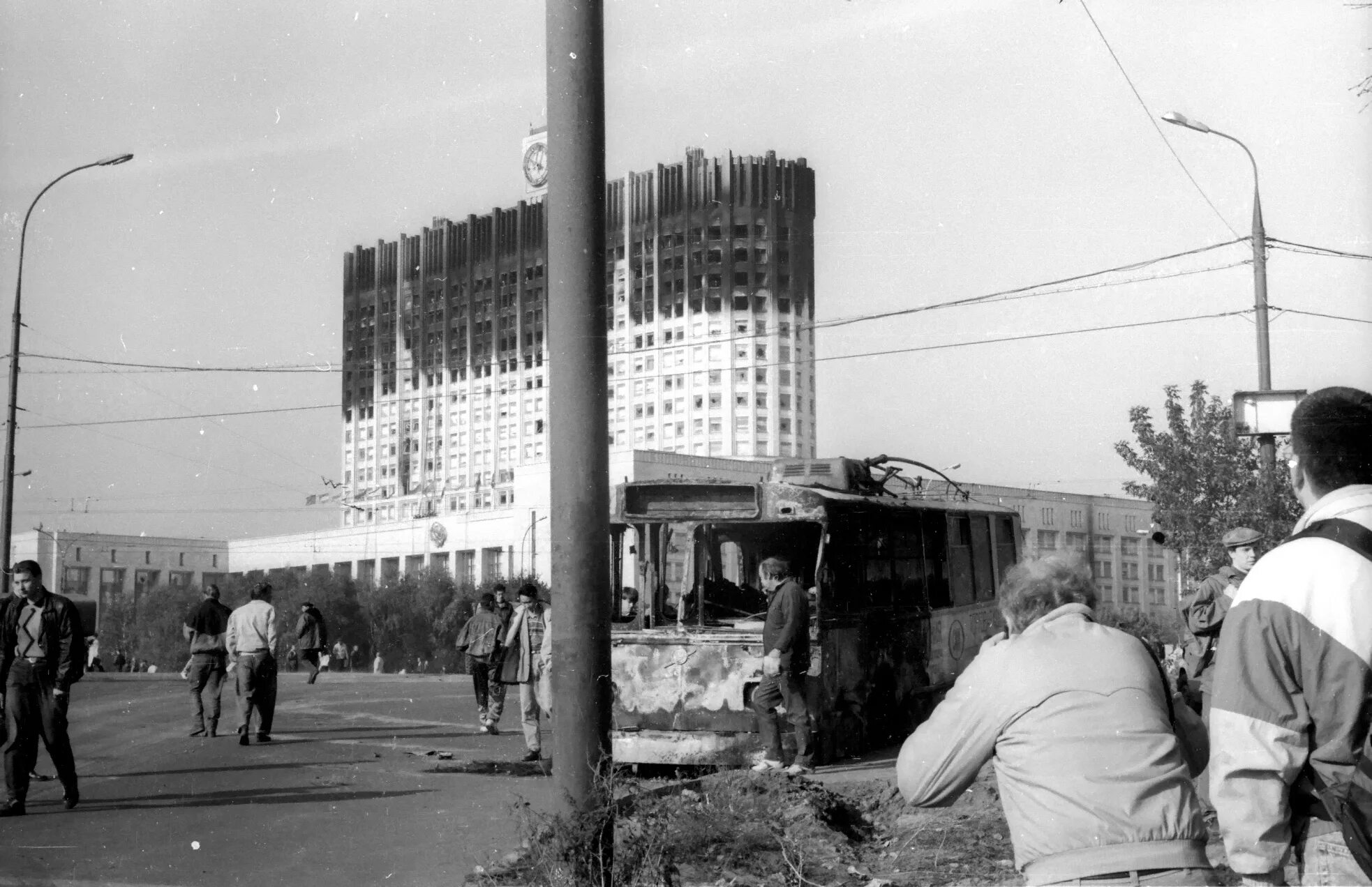 1993 век. 1993 Октябрьский путч Останкино. Останкинская площадь 1993. События 3-4 октября 1993 года в Москве.