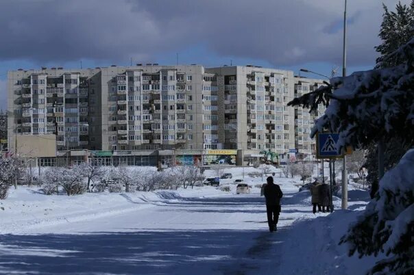 Прогноз погоды саянск иркутской области. Город Саянск. Саянск Иркутская область. Саянск 1990. Городская горка Саянск.