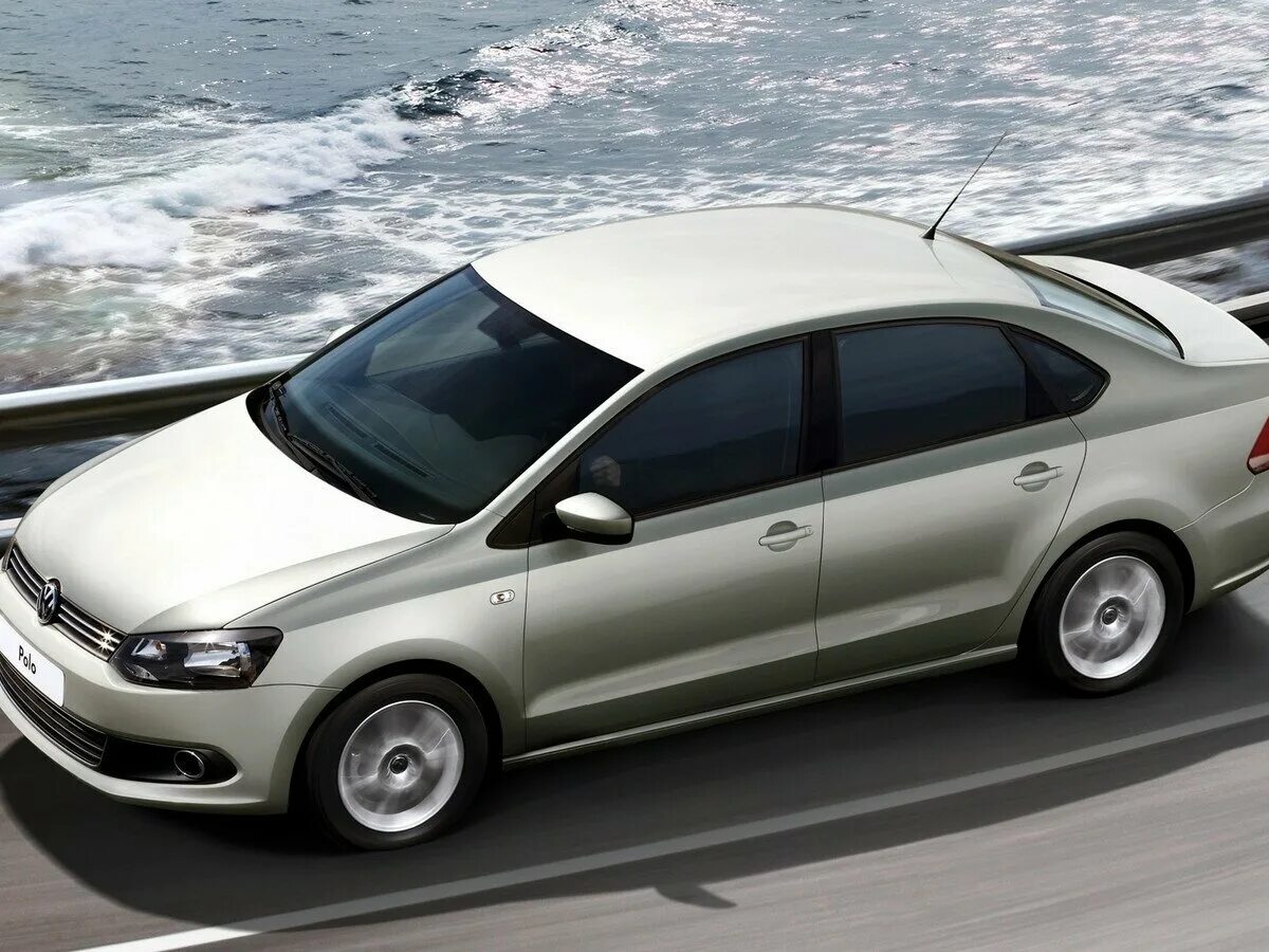 Volkswagen полу. Volkswagen Polo sedan (2010). Volkswagen Polo 2010 седан. Фольксваген поло седан 10. Volkswagen Polo 5 sedan.