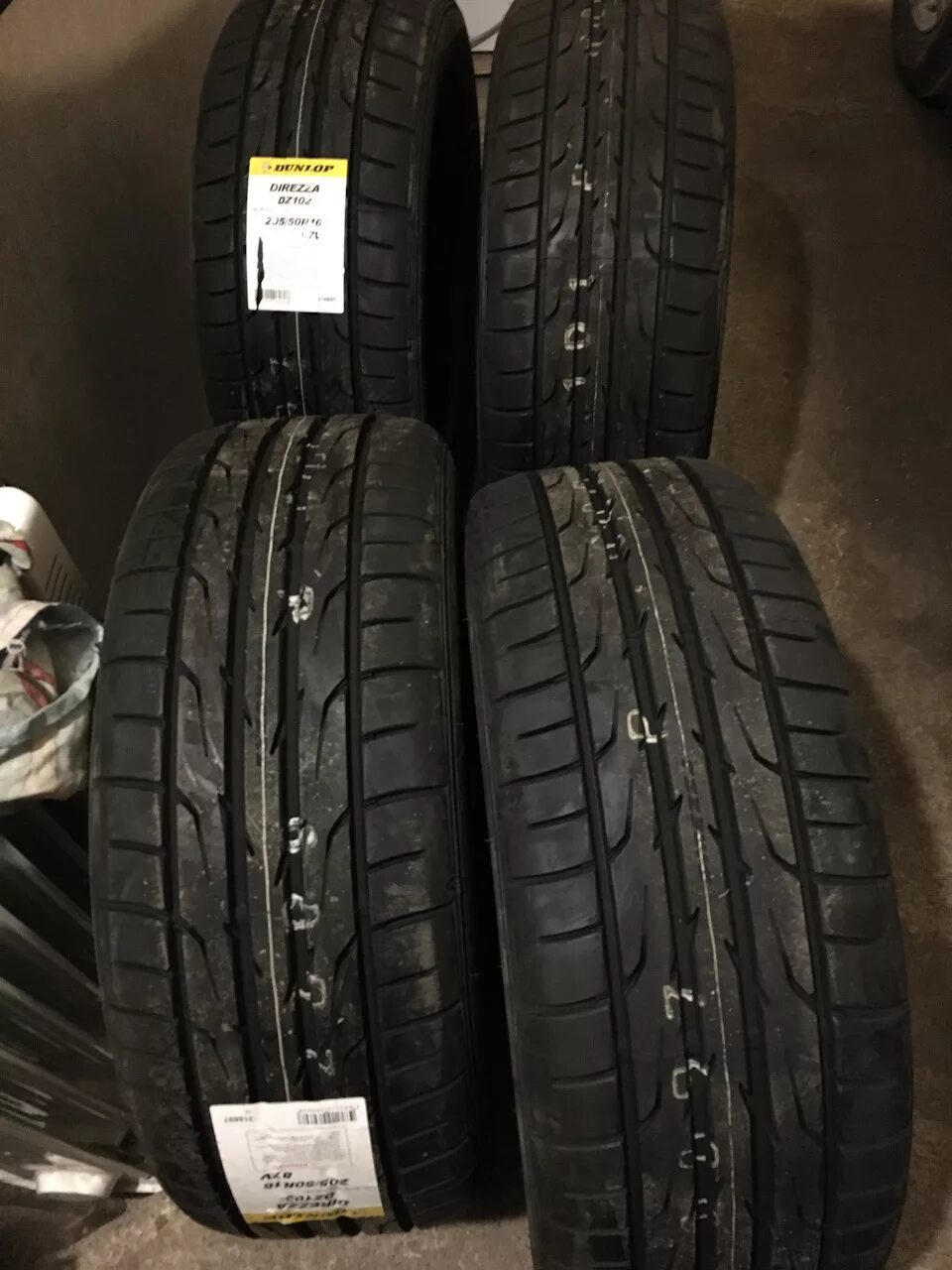 Dunlop dz102. Direzza dz102. Dunlop direzza 102. данлоп 225/45/17 w 94 dz 102. Dunlop direzza dz102 195/50 r15.
