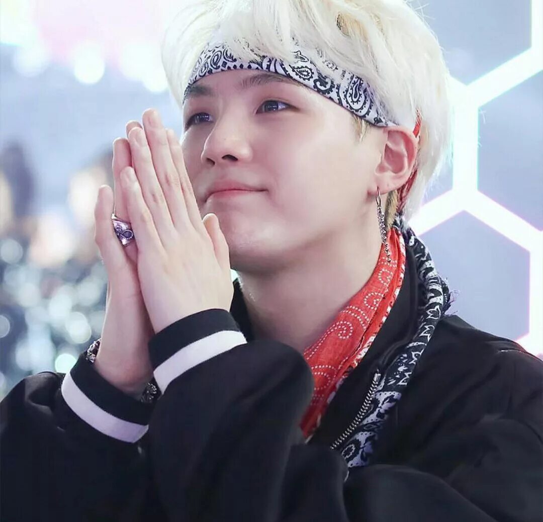 шуга фото 2023. шуга бтс 2020. юнги бтс 2021. шуга фото 2023. шуга 2021.